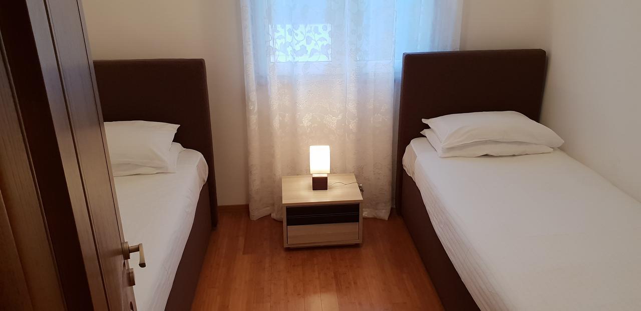 Riverside Villa Tivat Luaran gambar